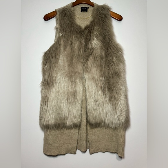 Cliche Faux Fur Sweater Vest Size Medium Color Tan - Picture 6 of 7